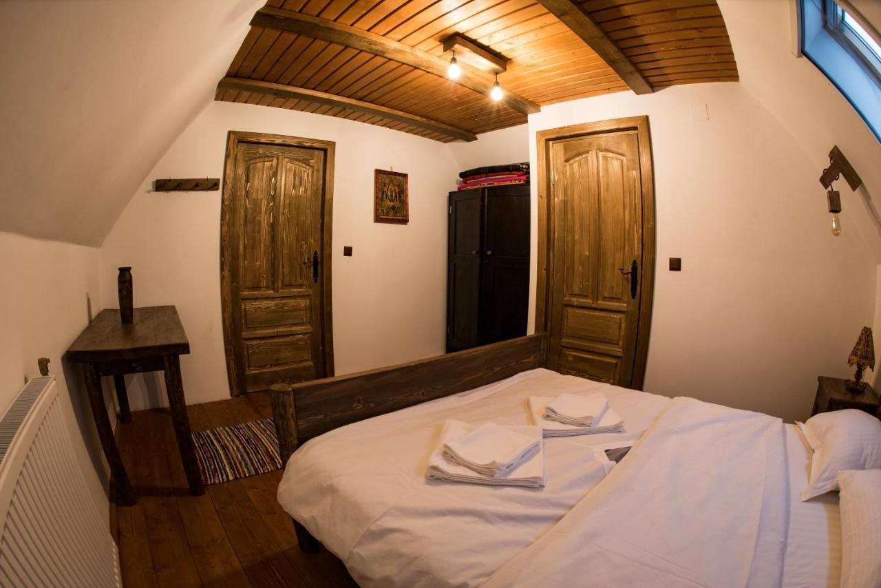 Casa Strabunicului Hotel Partestii de Sus  Exterior photo